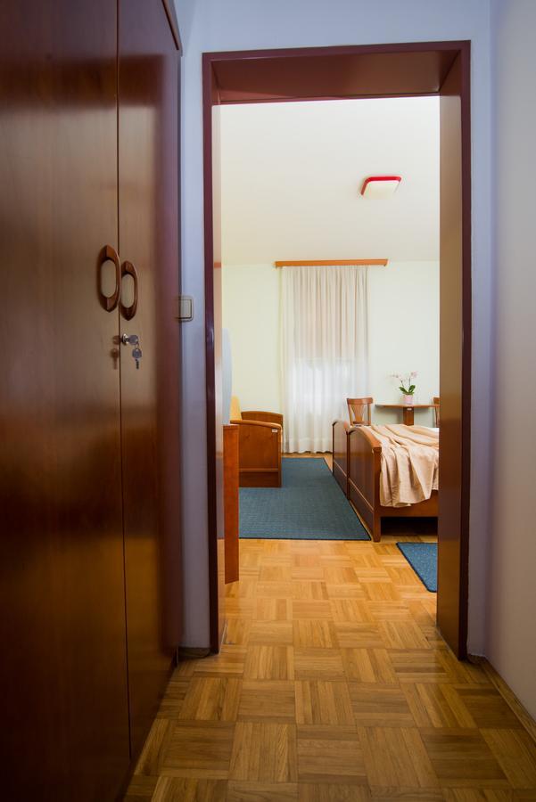 Garni Hotel Vila Ana Rogaška Slatina Δωμάτιο φωτογραφία